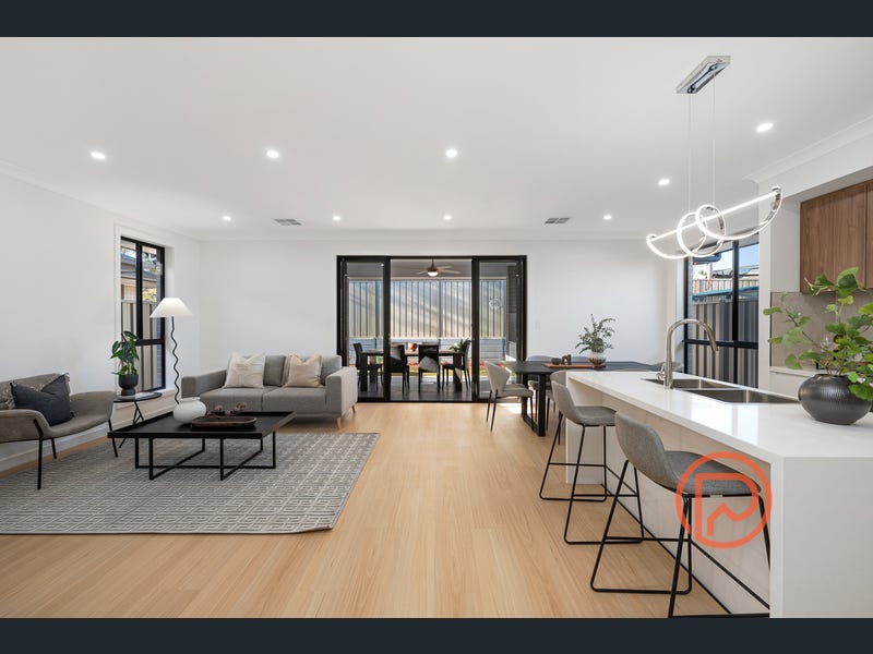 12 Vicar St, Gilles Plains SA 5086